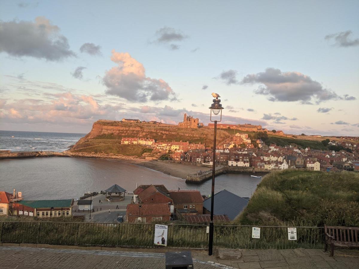 Fieldside View Sleeps 7 Village Near Whitby Sleights Buitenkant foto