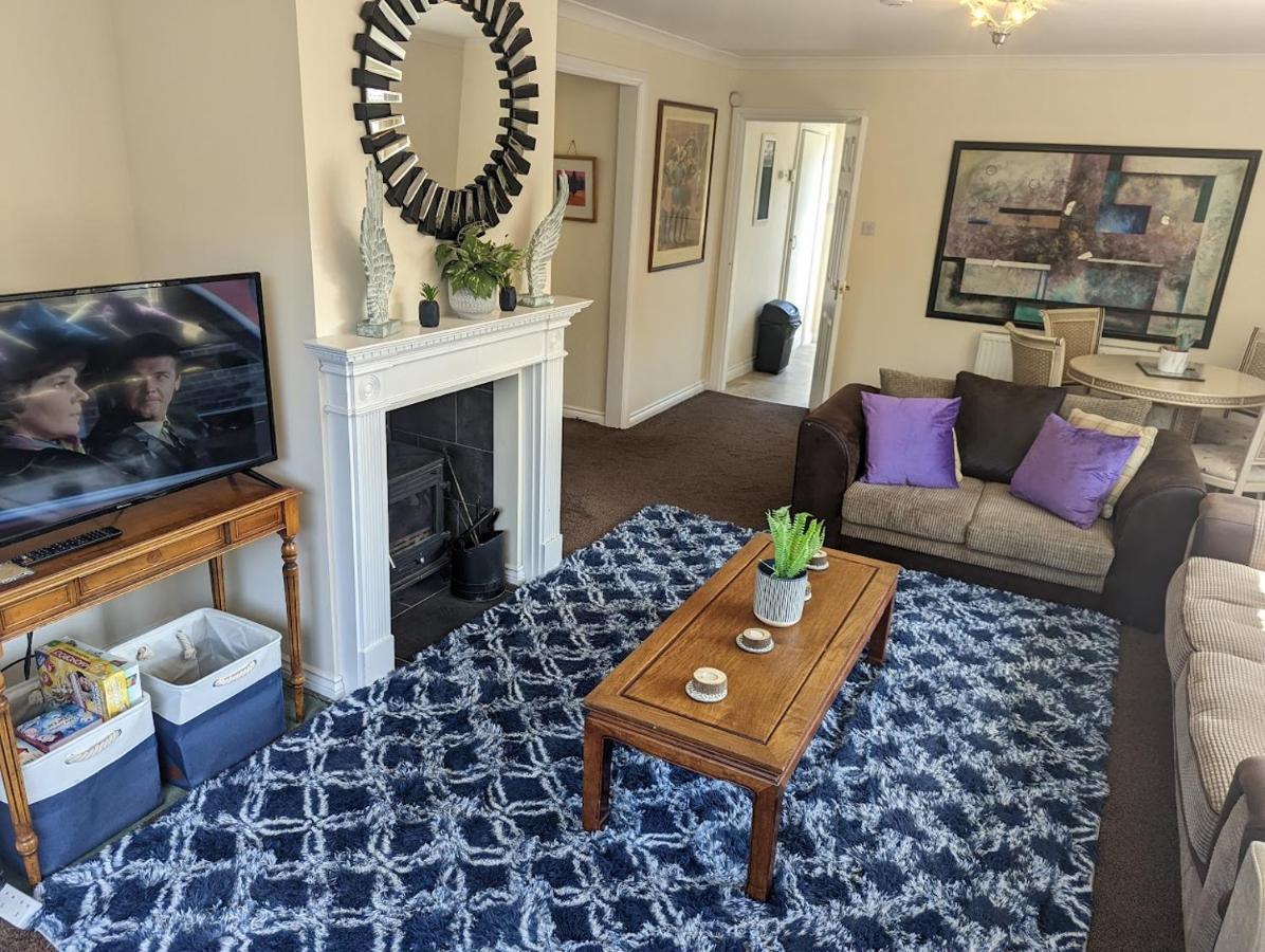 Fieldside View Sleeps 7 Village Near Whitby Sleights Buitenkant foto